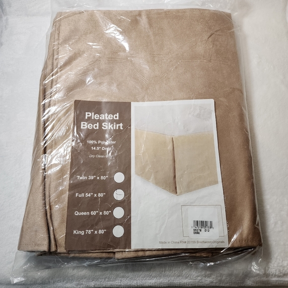 Pleated Bed Skirt Full Size Faux Suede Bark Taupe Brown 54" x 80" NWT - Picture 2 of 10